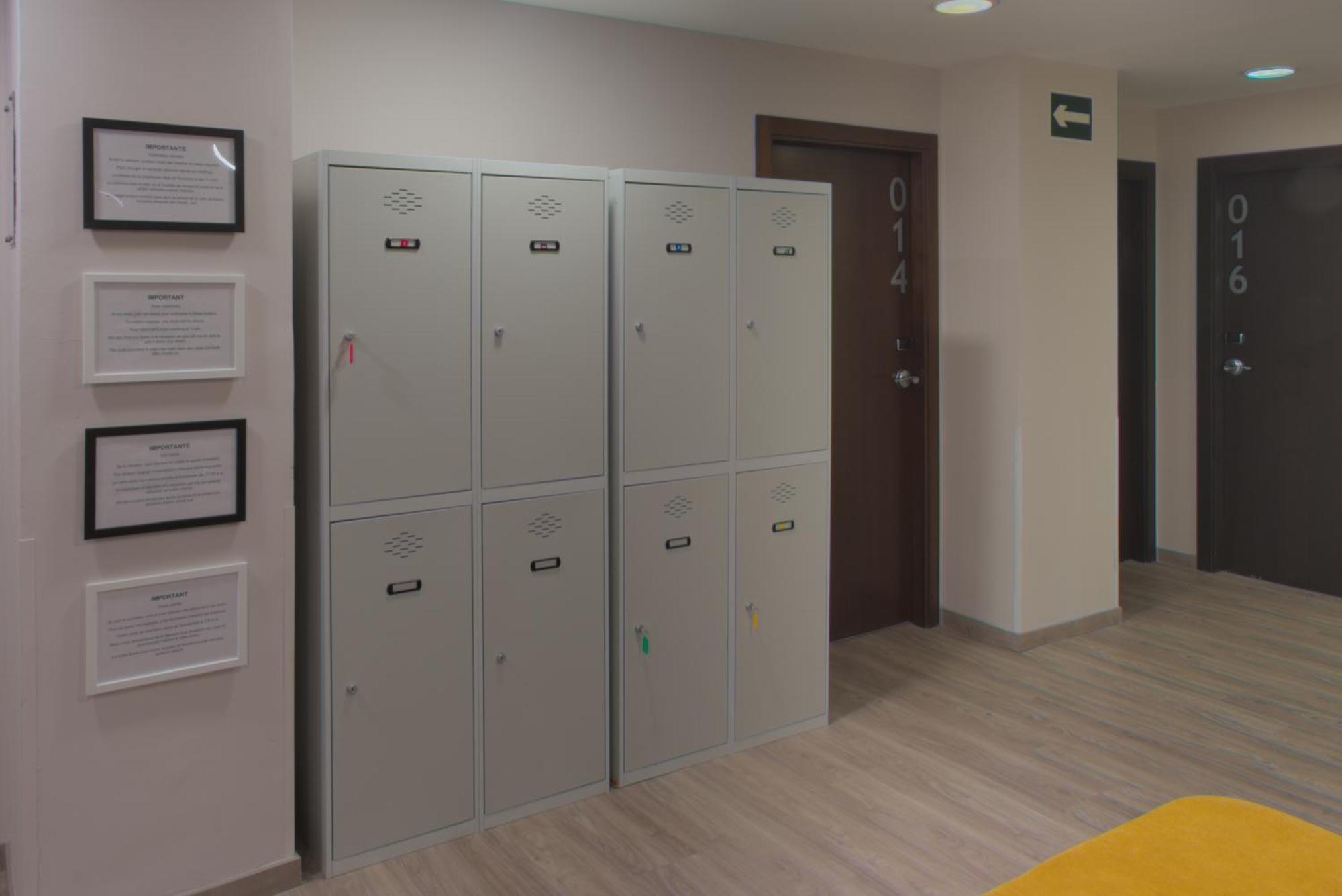 Dormavalencia Hostel Regne Buitenkant foto