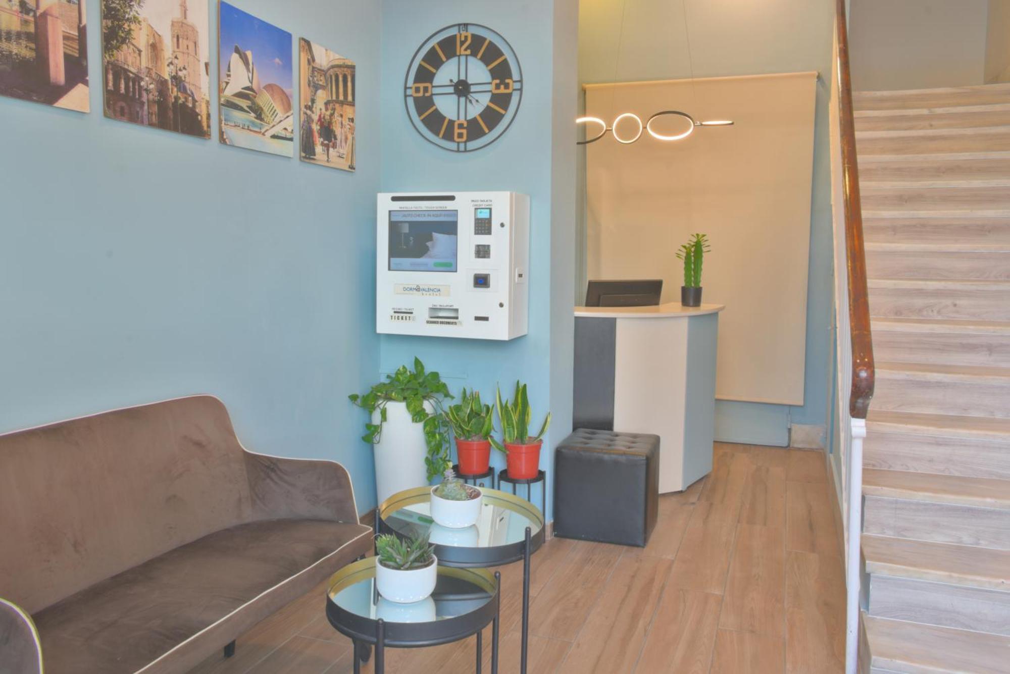 Dormavalencia Hostel Regne Buitenkant foto